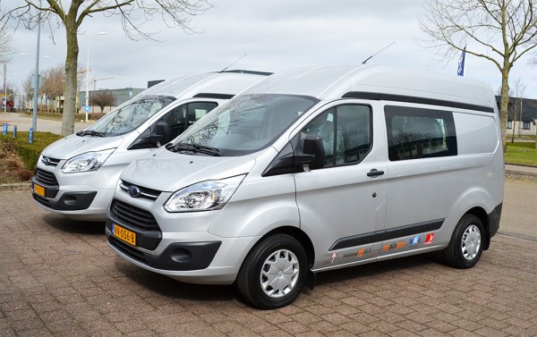 Stichting ALSopdeweg!- Aflevering Ford Transit Custom 23 maart 2016