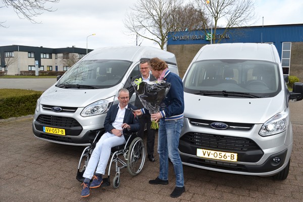 Stichting ALSopdeweg!- Aflevering Ford Transit Custom 23 maart 2016