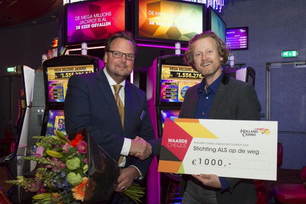 Stichting ALSopdeweg!-uitreiking Cheque Holland Casino Zandvoort april 2016