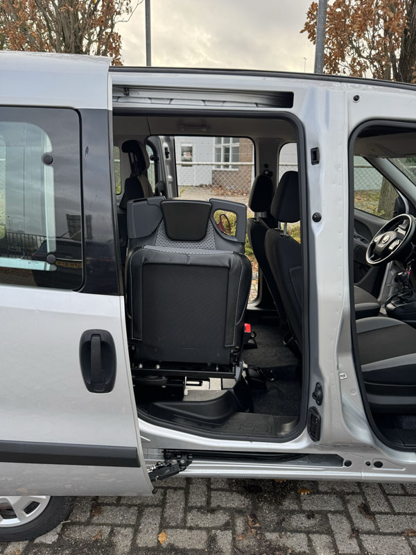 Fiat Doblo_01 Fiat Doblo passagierskant achter