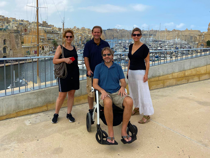 Carlos samen met de familie op Malta, 2022