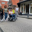 Melanie en Vincent met het gezin in Volendam